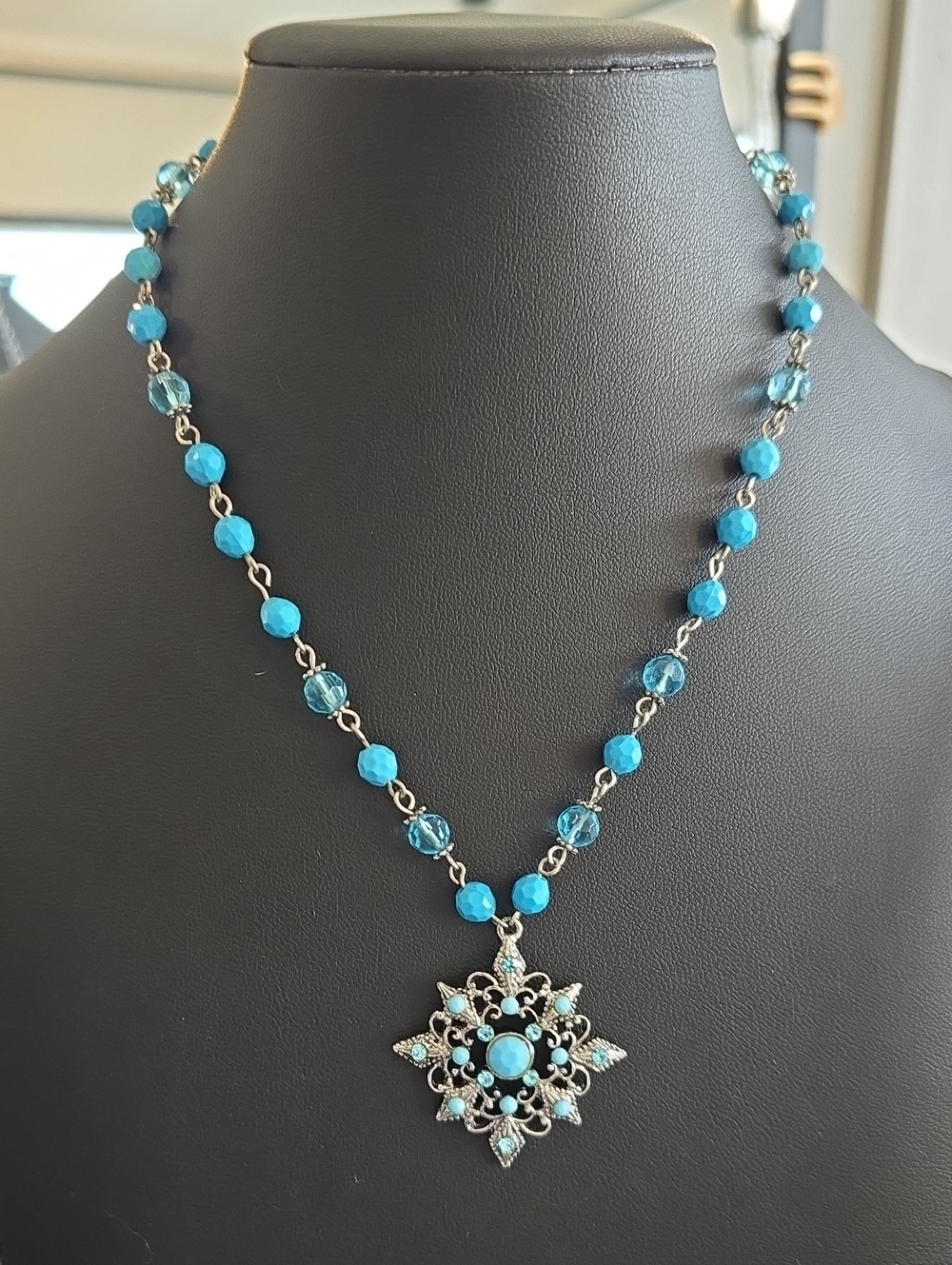 Turquoise Blue Beaded Pendant Necklace - (A)